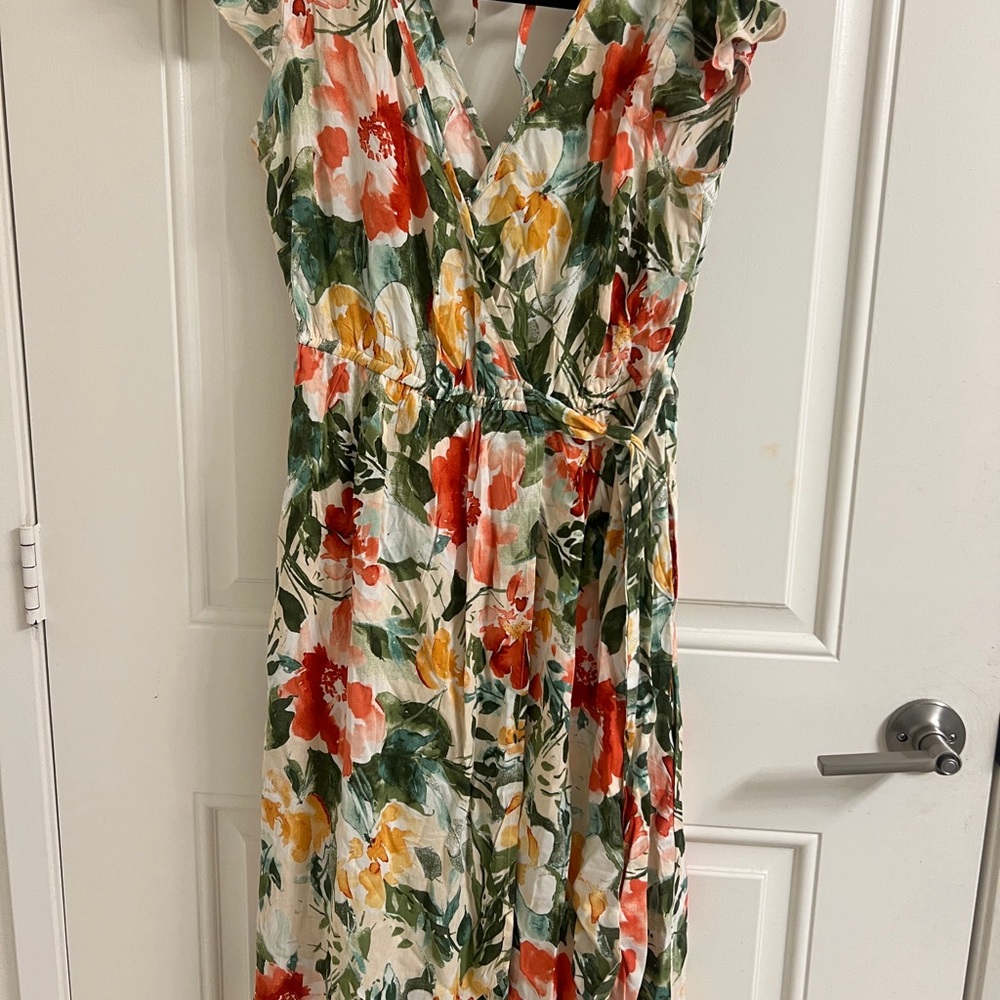 Floral V-Neck Maxi Dress